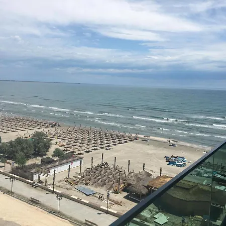 Velvet 43 Pe Plaja アパート ナボダリ